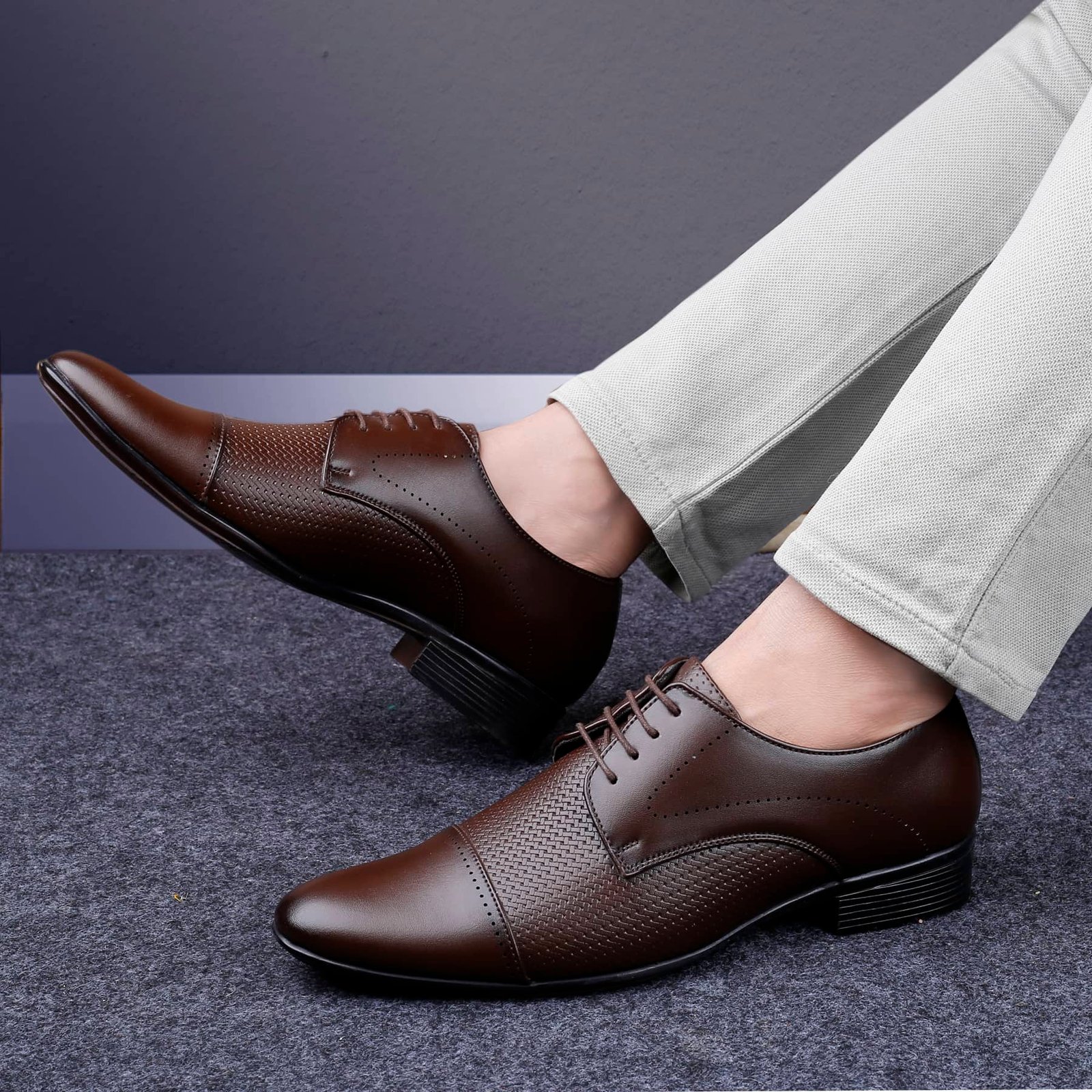 black_shoes_2